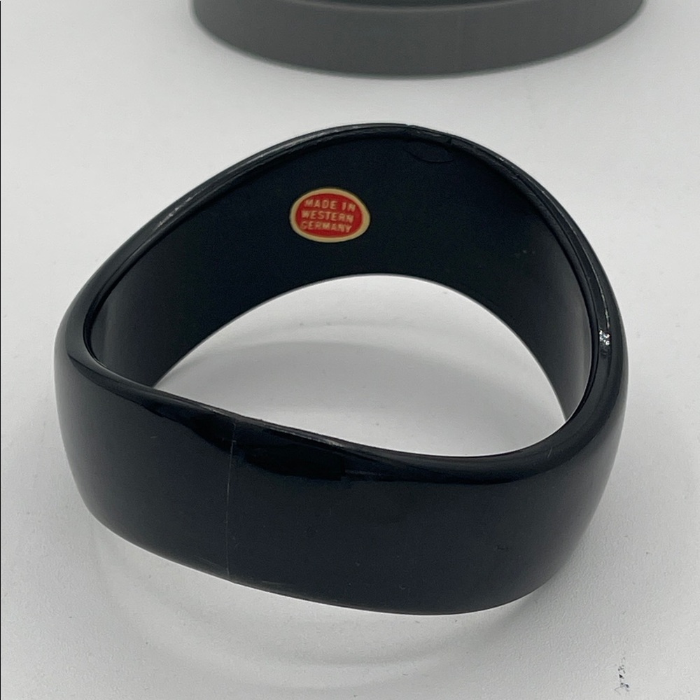 4.15.26-3 Made in W Germany Black Resin Asymmetrical Bracelet - Minimalist Style